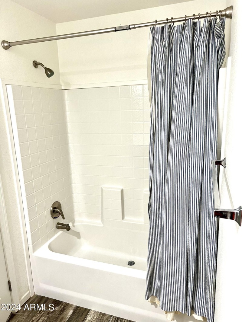 2ND BATHROOM TUB SHOWER COMBO