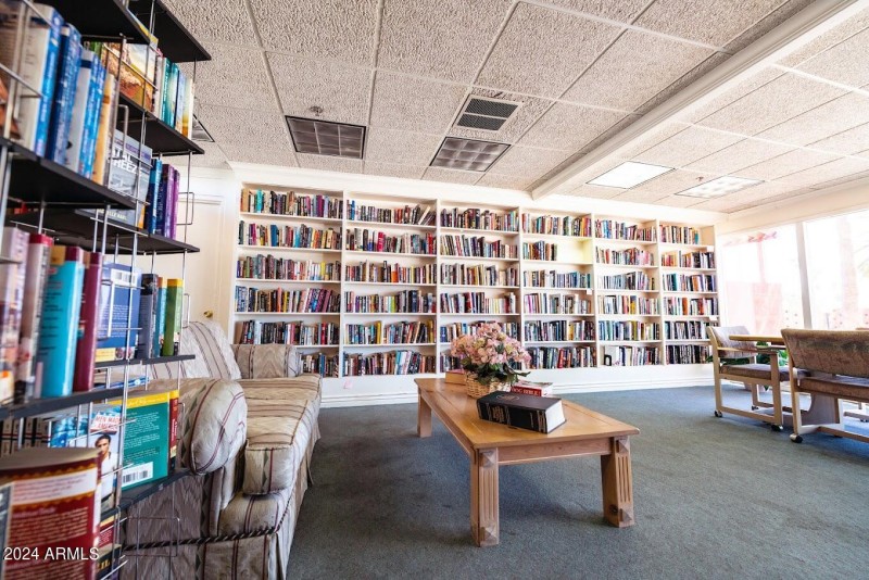 HOLIDAY VILLAGE LIBRARY