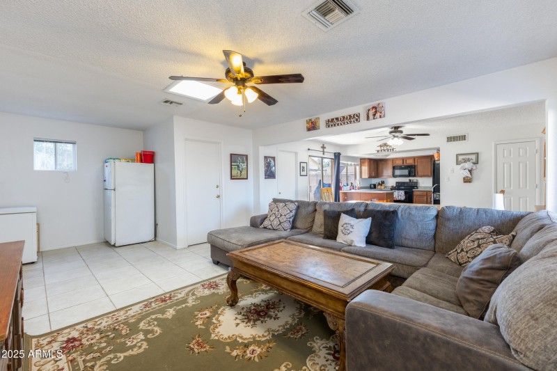 3953 W Evans Dr-11