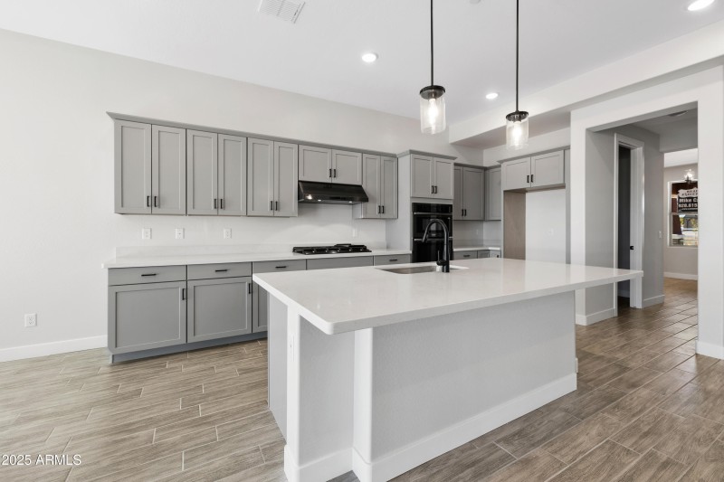 009_Kitchen