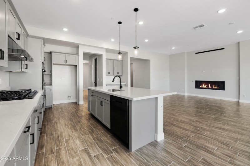 011_Kitchen