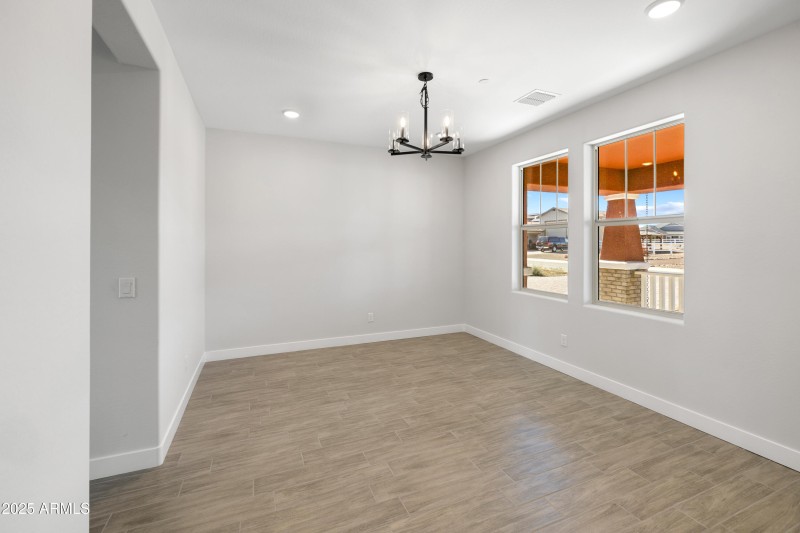 014_Dining room