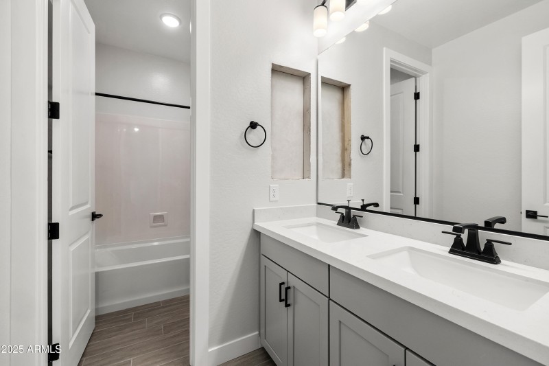 016_Bathroom