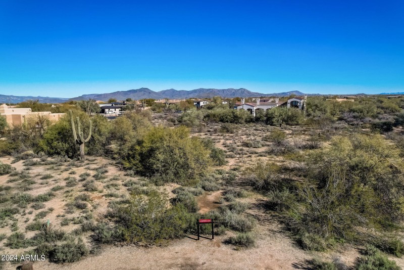 18-web-or-mls-N Northstar Cir-016