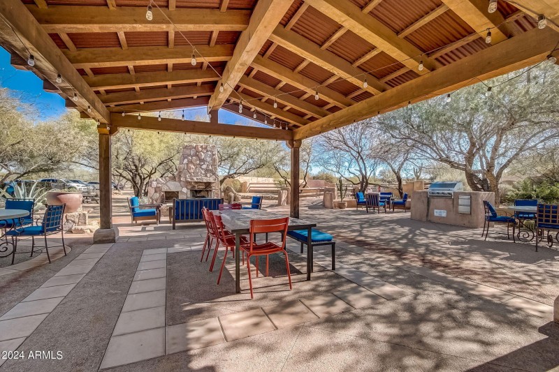 6-web-or-mls-N Northstar Cir-004