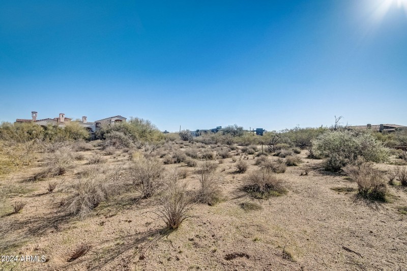 16-web-or-mls-N Northstar Cir-014