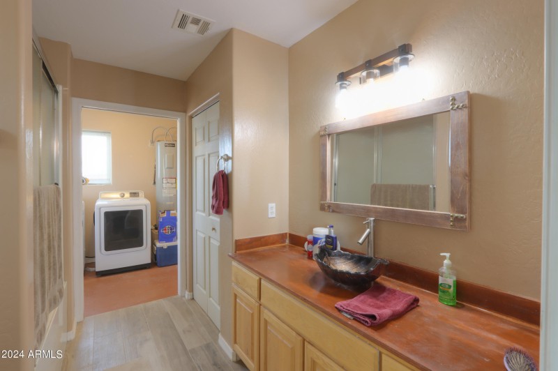 Primary Bath Remodeled Vanity!