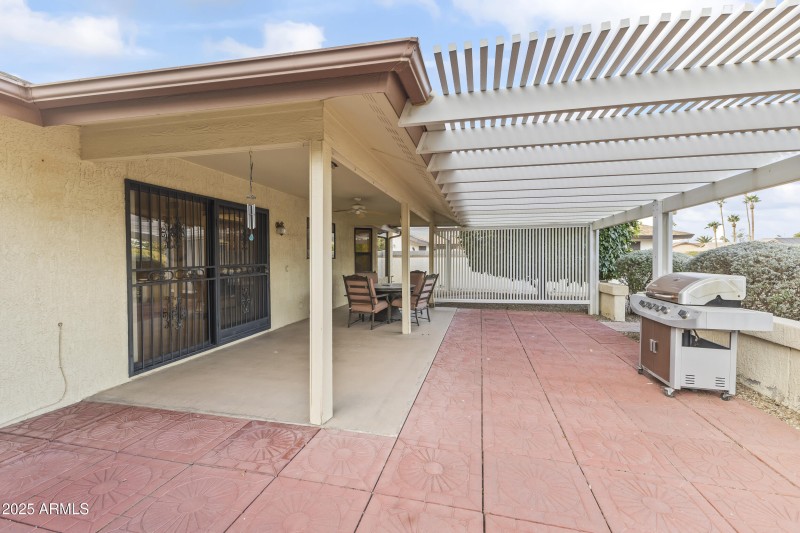 COVERED / PERGOLA PATIO