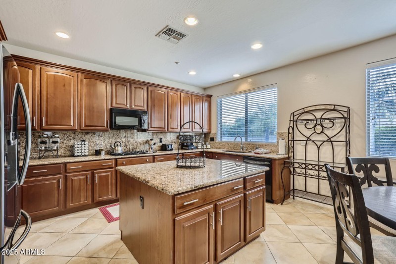 15526 W Minnezona Ave - Web Quality - 01