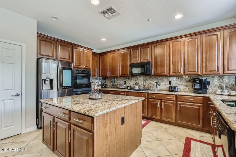 15526 W Minnezona Ave - Web Quality - 01