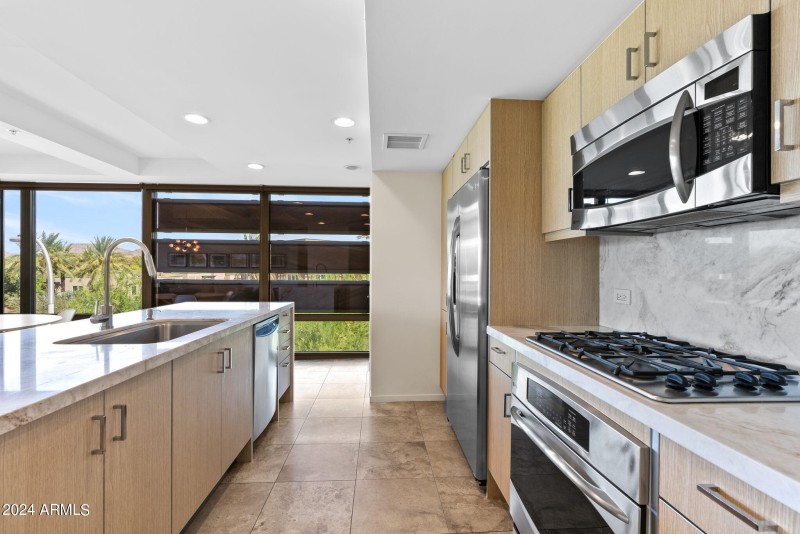 Kitchen 3