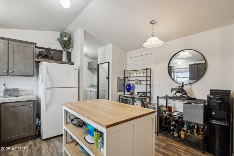 39-web-or-mls-27407-n-156th-st