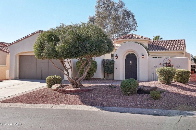 21-web-or-mls-N Arrellaga Dr-003