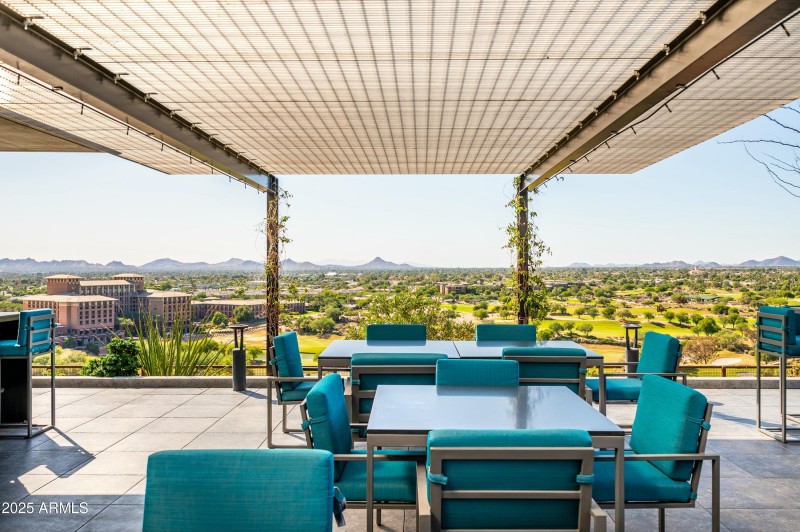 Skydeck Dining