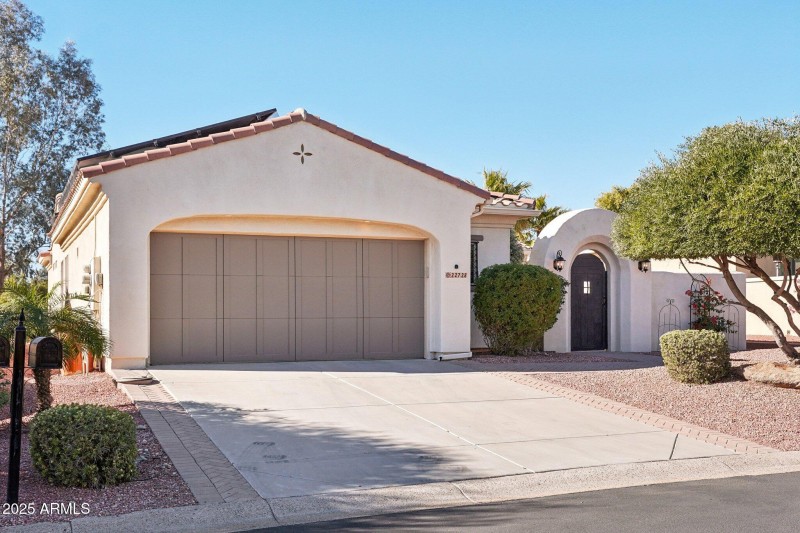 1-web-or-mls-N Arrellaga Dr-001r