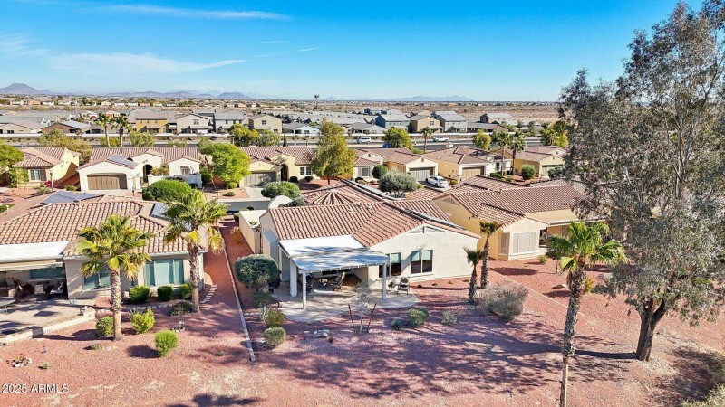 41-web-or-mls-N Arrellaga Dr-053r