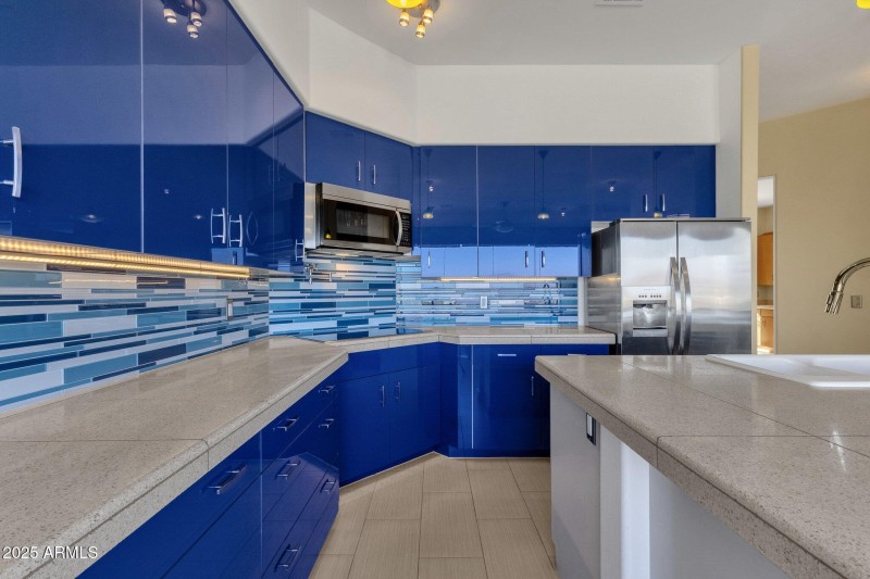 46-web-or-mls-15418-castillo-dr