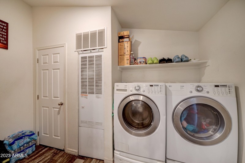 6722 W Taylor St-13
