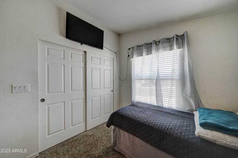 6722 W Taylor St-20