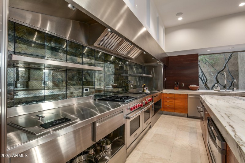 017_Wall to Wall Stainless Cooking