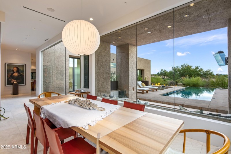 022_Decadent Dining Vistas