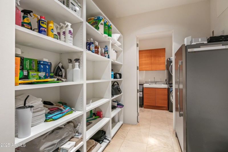 048_Extensive Pantry and Laundry