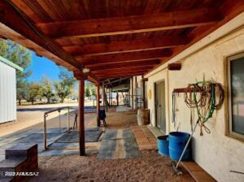 Horse facilites
