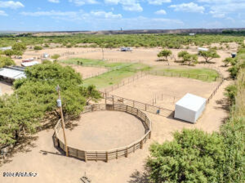 Round Pen 2
