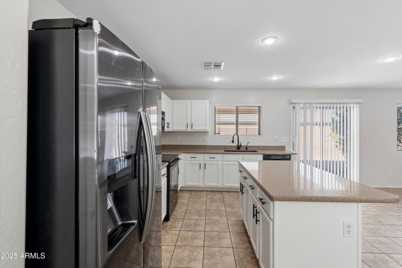 08-Kitchen