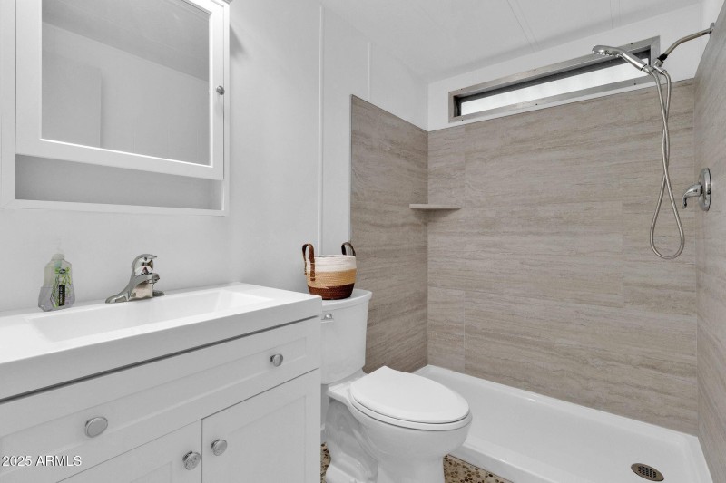 300 S Val Vista Dr 152-16