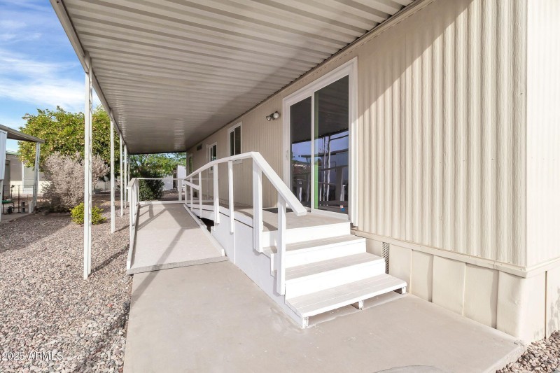 300 S Val Vista Dr 152-22