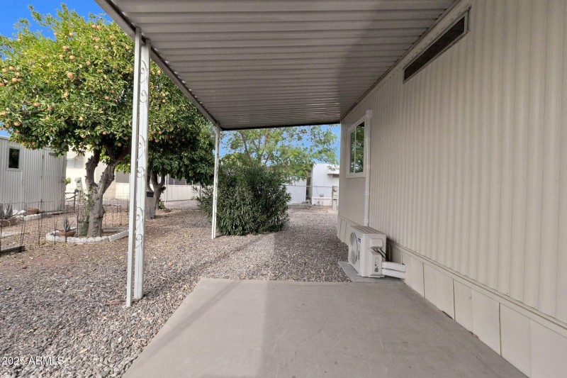300 S Val Vista Dr 152-23