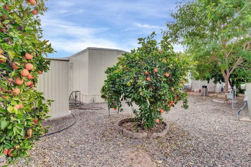 300 S Val Vista Dr 152-27