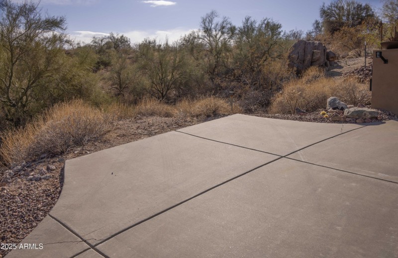 Shared driveway access to lot 11