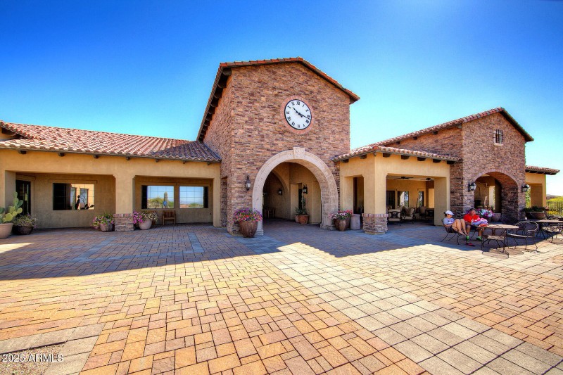 Owners Club Rear Patio