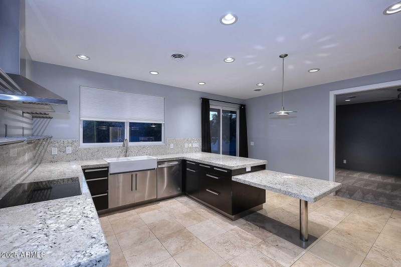 Night-Kitchen2