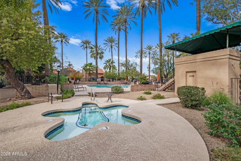 Enjoy Heated Spa & Terrace