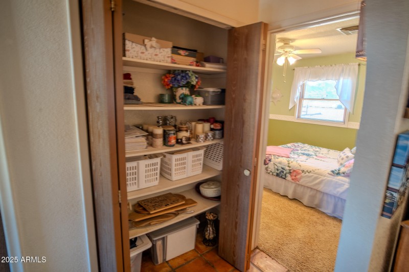 Closet_2