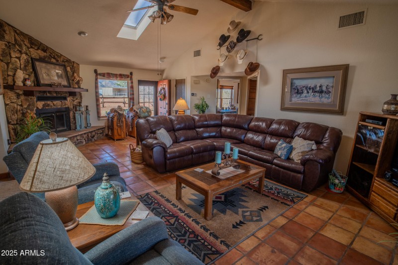 Living_Room_5