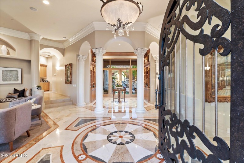 Foyer 1