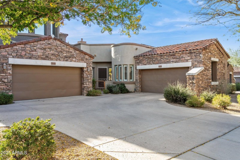 19550 N Grayhawk Dr 1136