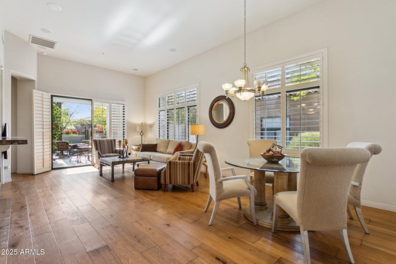 Living/Dining Room