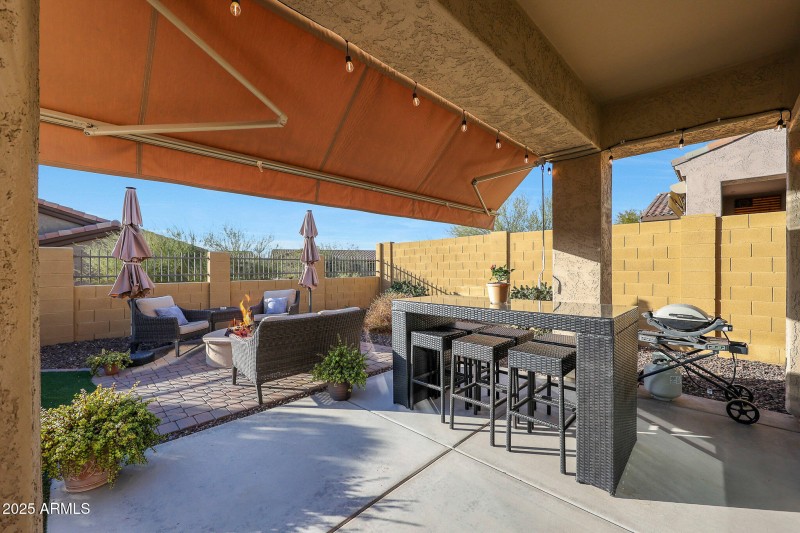 Extending Awning
