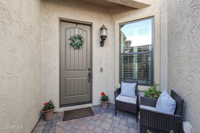 Courtyard to Front Entrance