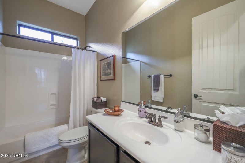 Full Hall Bath