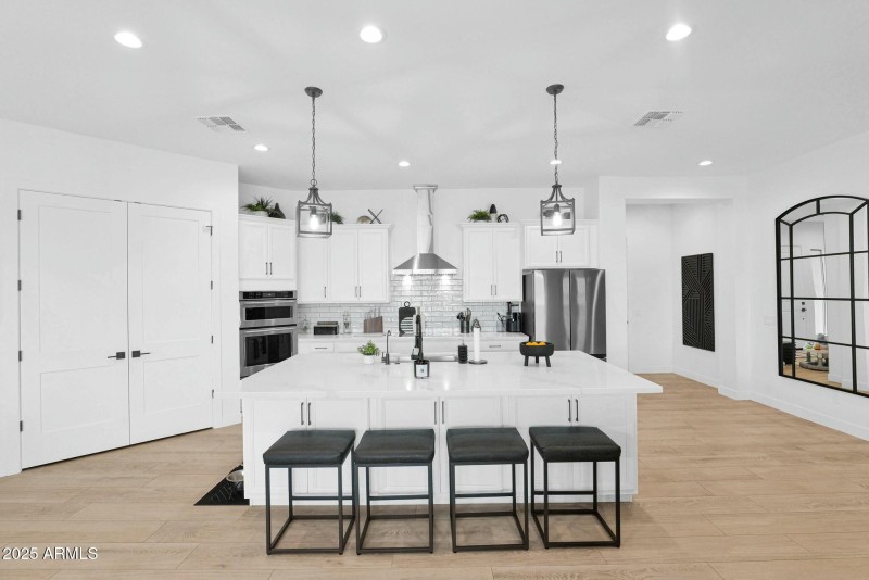 3588 W New Life Ln