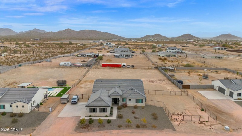 3588 W New Life Ln