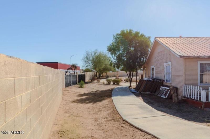 Left side of Cottage