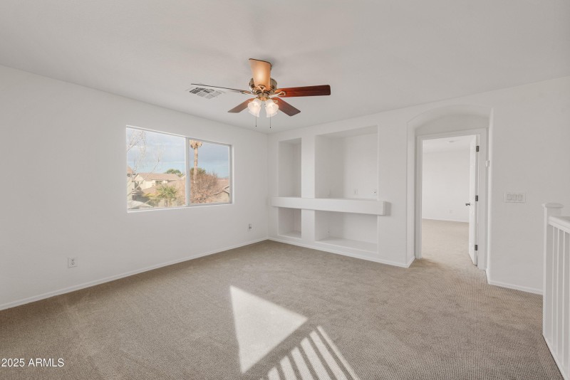 17-826-E-Bradstock-Way-17