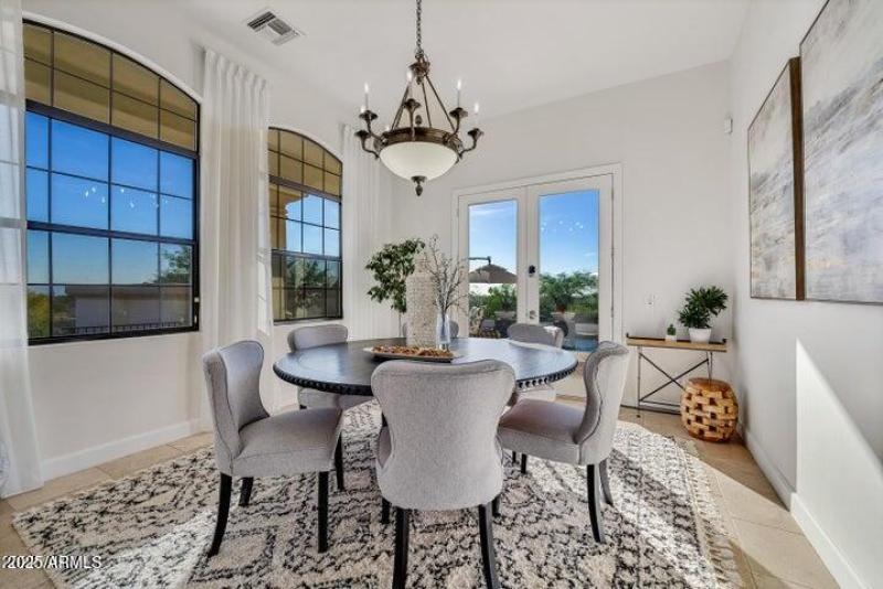 Charming dining with views!